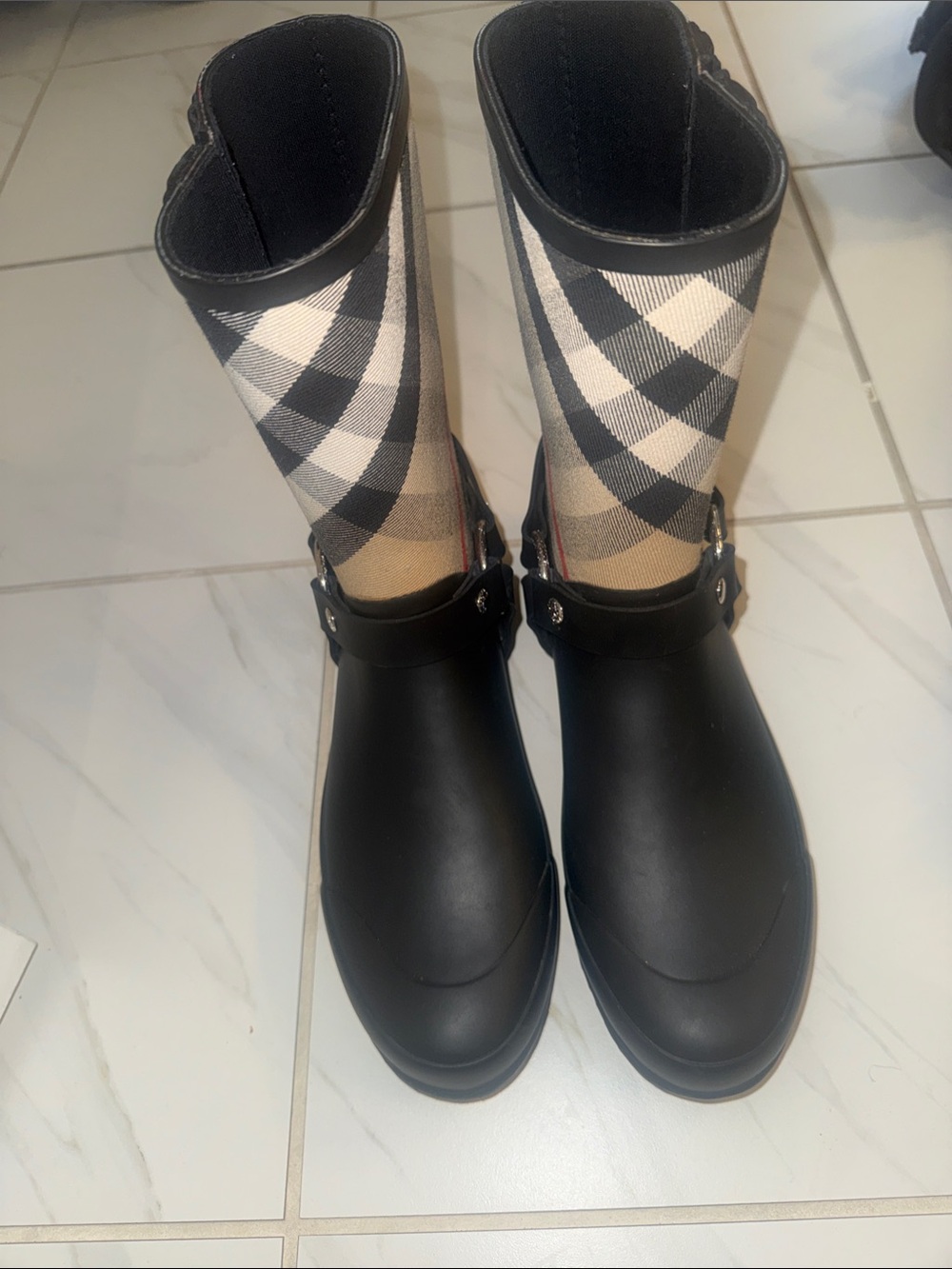 Burberry Black Rubber Harness Rain Boots with Beige Nova Check Shaft - Picture 2 of 4
